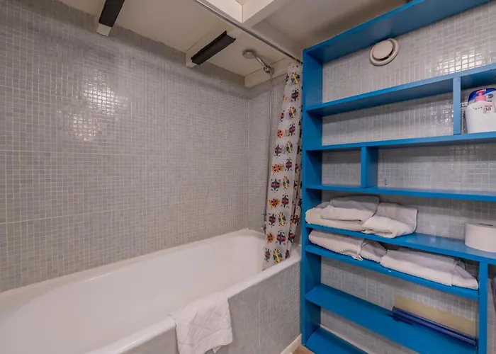 Grand Roc - Ancolies 348 - Happy * Chamonix